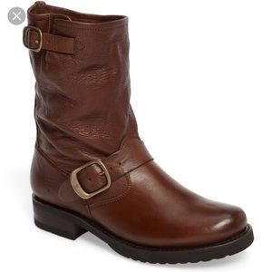 🌟✨Frye Veronica Short 2, BNIB in Cognac, 6 1/2